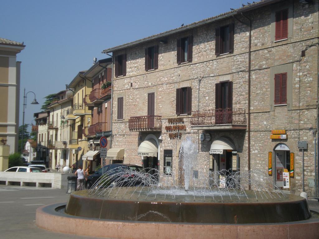 Piazza Degli Angeli Hotel Assisi Exterior photo